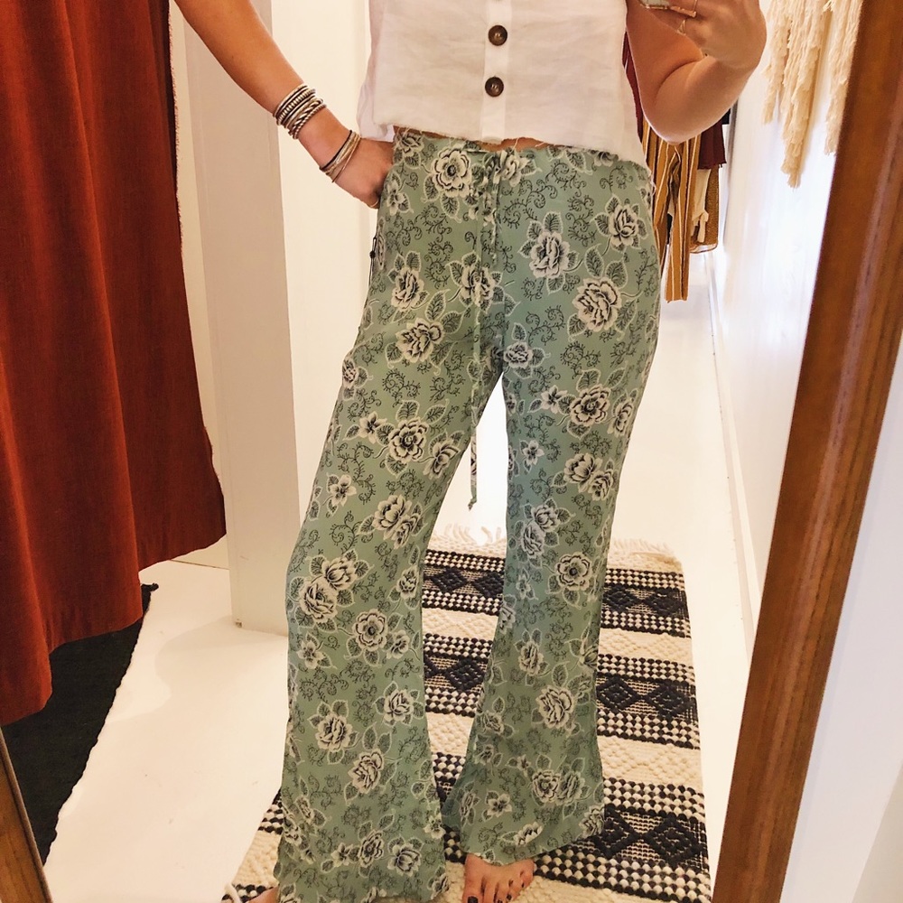 NWT For Love & Lemons Drawstring Flair Pants XS/S